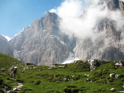 A day in the mountains for young explorers in the Brenta Dolomites 2